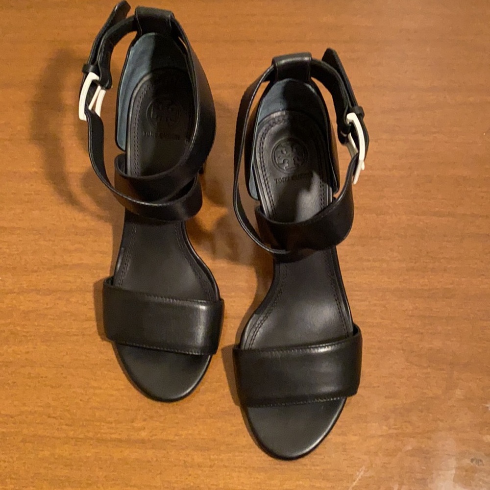 Tory Burch Jones 70MM Sandal, Black, 8.5